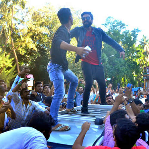 ranveer singh's fans make themselves semi nude