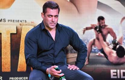 Salman Khan beats Akshay Kumar, Hrithik to become hightest advance tax-payer