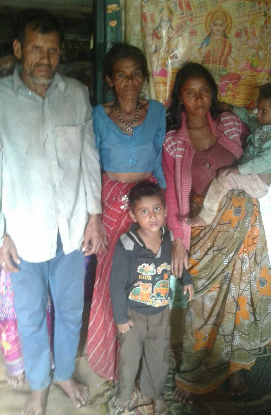 CM rawat met to dalit's family.