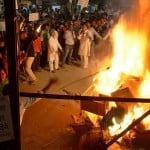चीन निर्मित उत्पादों की जलाई होली 