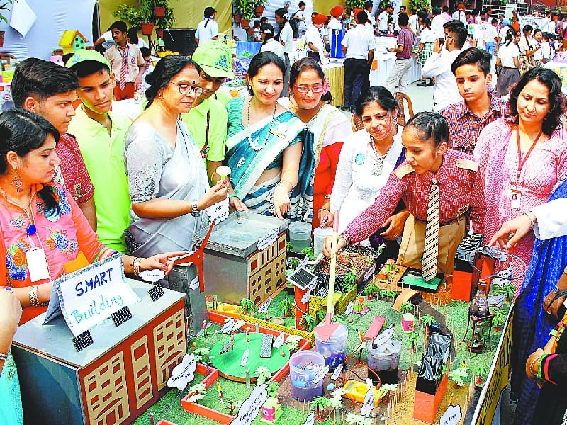  DAV Public School, Intermediate School Science Exhibition Aksposains, 160 students, Patiala