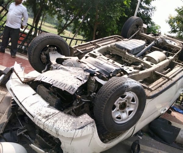  accident on lohia path in Lucknow.
