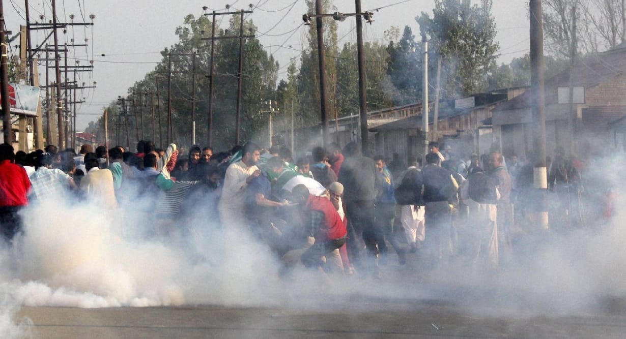 voilance protest in srinagar after death of youth