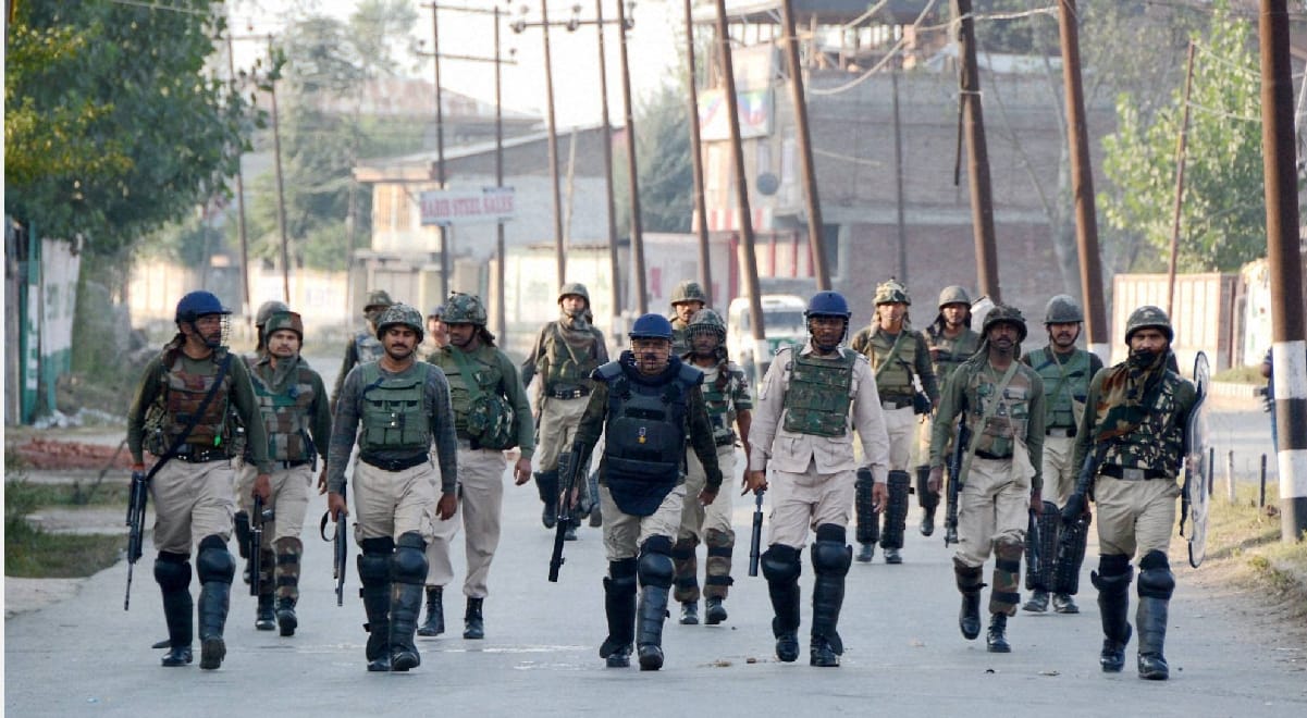 voilance protest in srinagar after death of youth