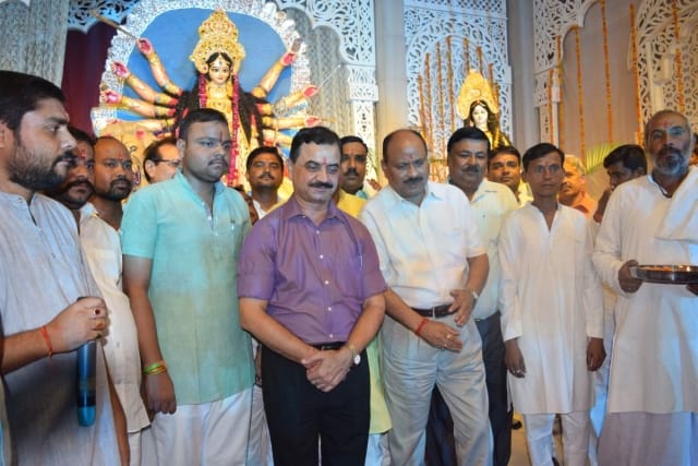 mahaaaratee ke saath teen divaseey durga mahotsavon ka shubhaarambh