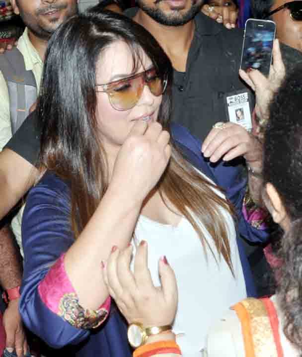  actress mahima chaudhary likes kanpur