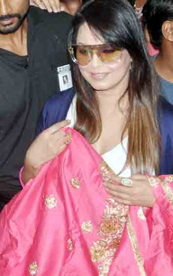  actress mahima chaudhary likes kanpur