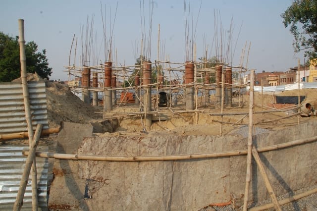 ovarahaid taink aur seedabloo or nirmaan kaary band