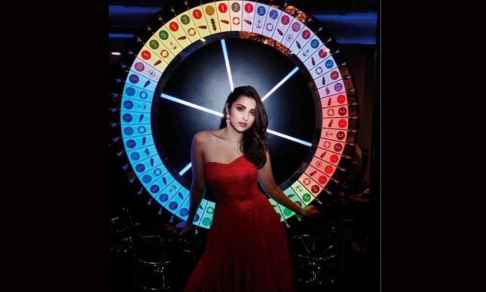 Hot Photo shoot Of Parineeti For Magezine