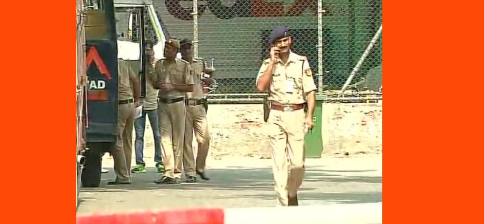 Radioactive material leaks at Delhi airport, complete area evacuation 