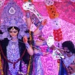 मरदह बाजार में दुर्गा पूजा समिति की ओर से स्थापित दुर्गा प्रतिमा।