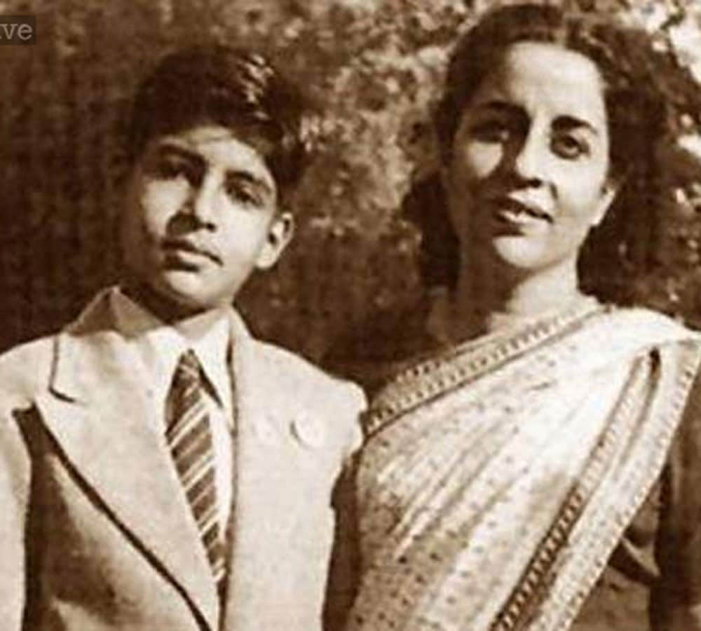 birthday special story of amitabh bachchan 