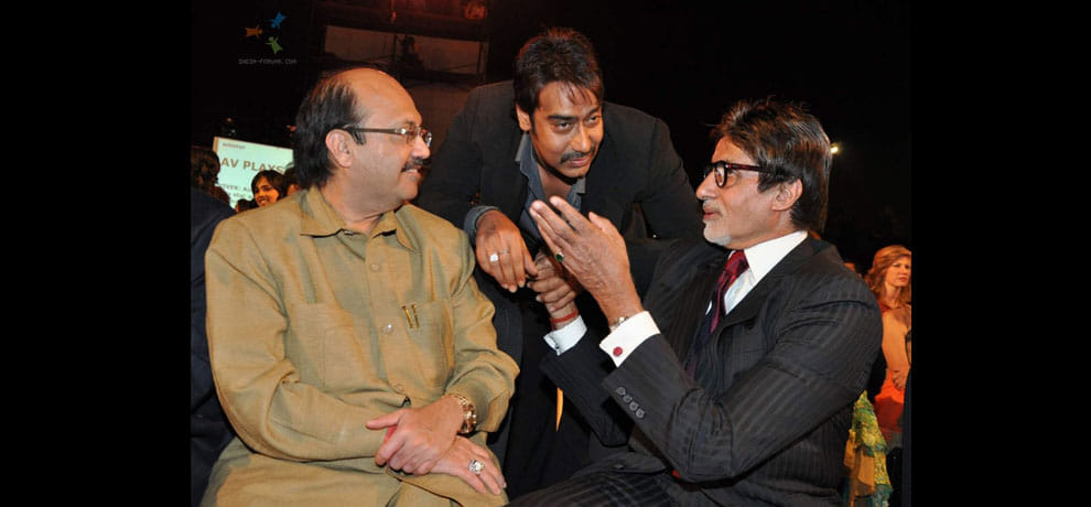 Birthday Special: Amitabh did not break relation with politicians ever