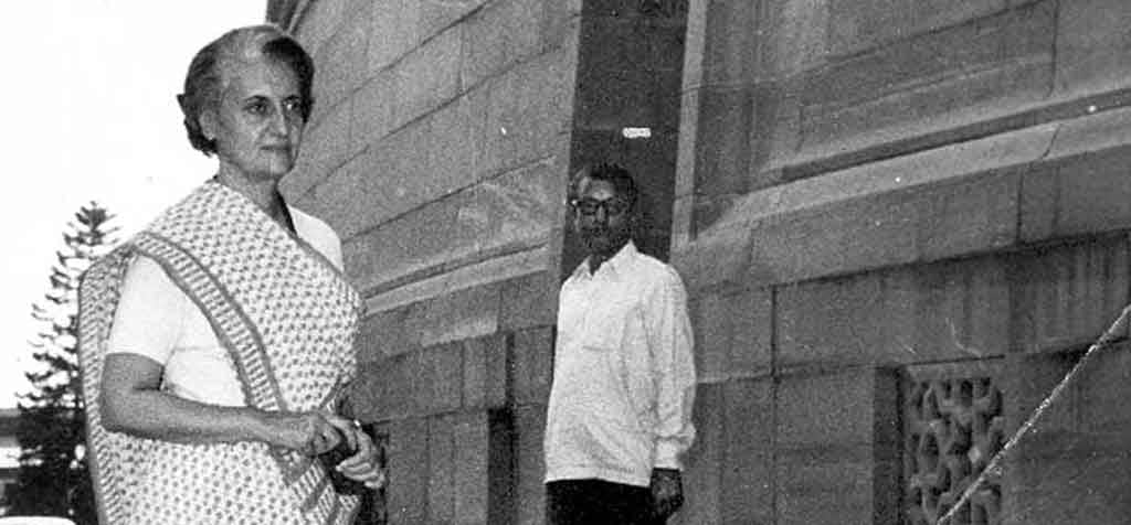 Dev Anand formed His Political Party National Party against Prime Minister Indira Gandhi Emergency