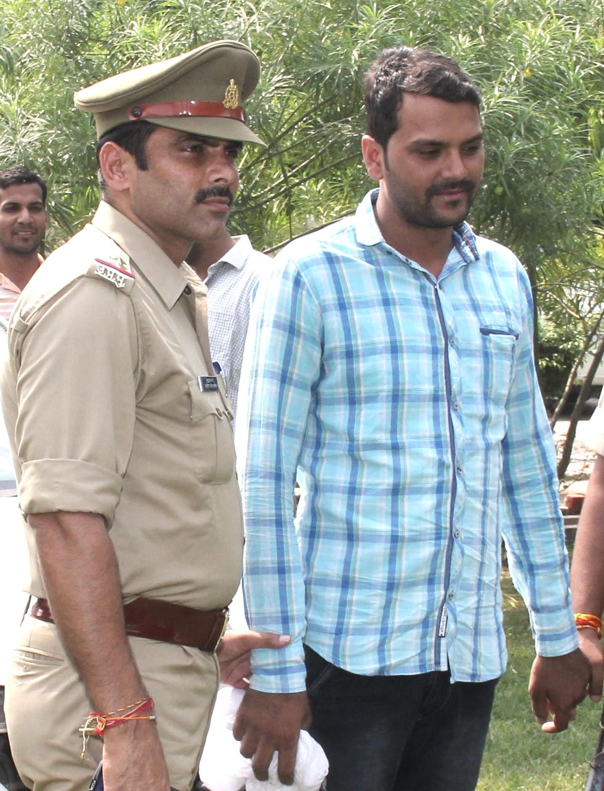 cashier 11 million plunderer arrested