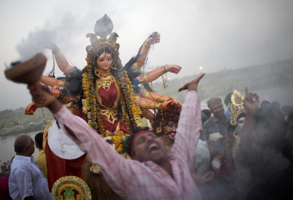 why hindu god and goddess immerse in water 