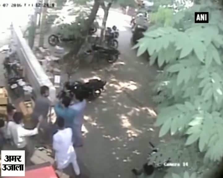 ऊपर वाला सब देख रहा है