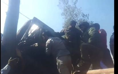 Kashmiri youths saved the lives of military personnel