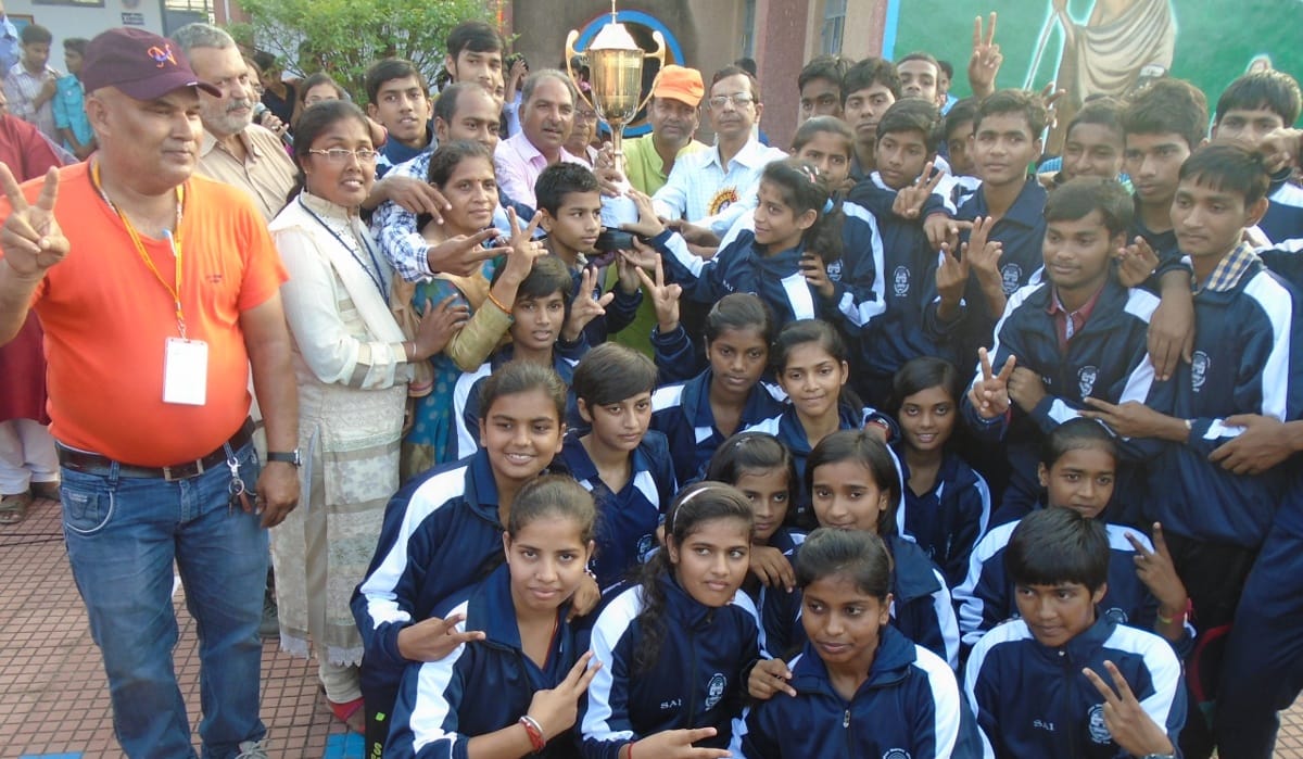 Lucknow overall champion in badminton competition