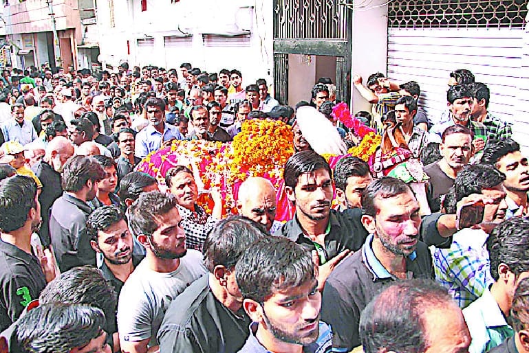Qasim turned penitential procession in memory of