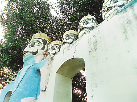 Ravana is worshiped in the village Rapura