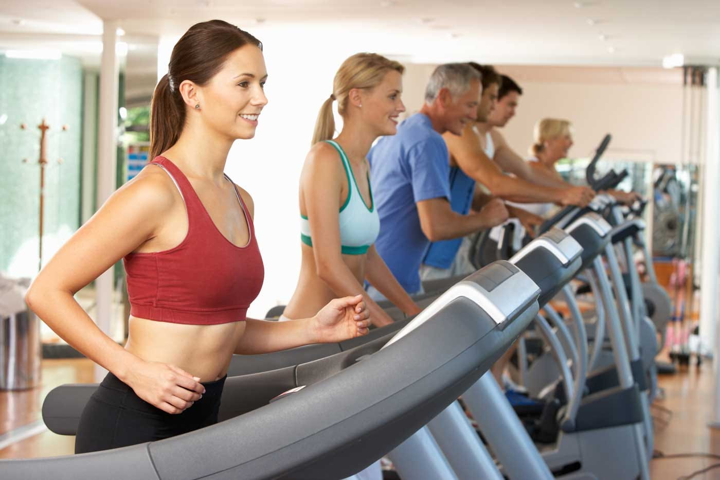 five mistakes done by people during exercise on treadmill may be harmfull for body