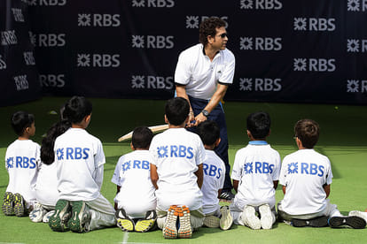 now cricket team will be 14 players a side after sachin tendulkar's proposal 