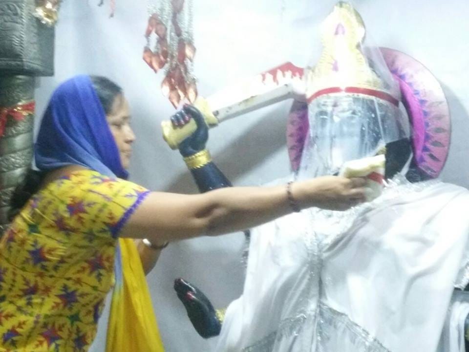 unique temple of maa dukhbhanjani in ambala, where statue of maa kali imported from pakistan