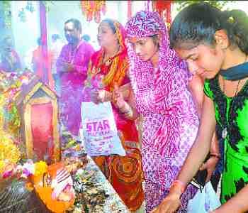 devotees worship of Siddhidatri 