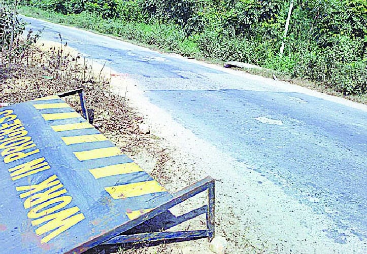 Blocking the path of the truck drivers robbed