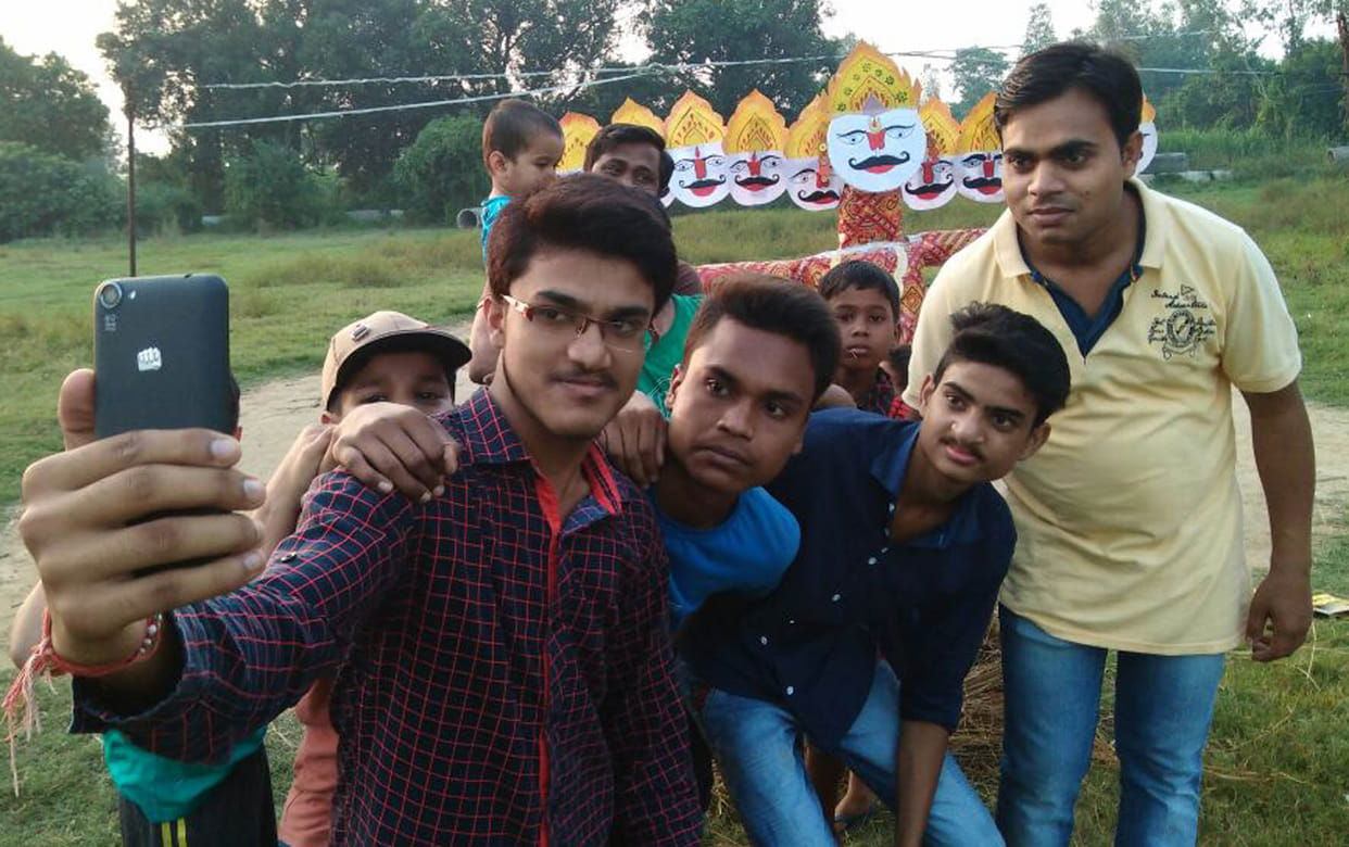With Selfie craze in children of Ravana