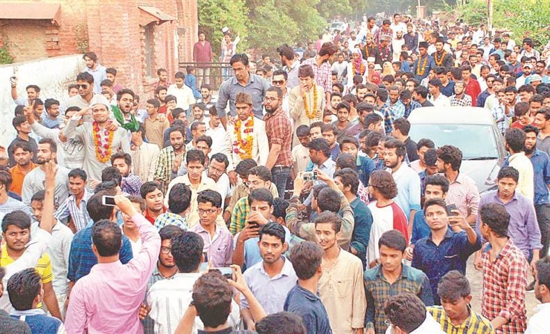AMU Students' Union officials took victory procession
