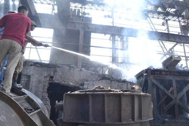 Blast furnaces in the steel factory torn, scorched five