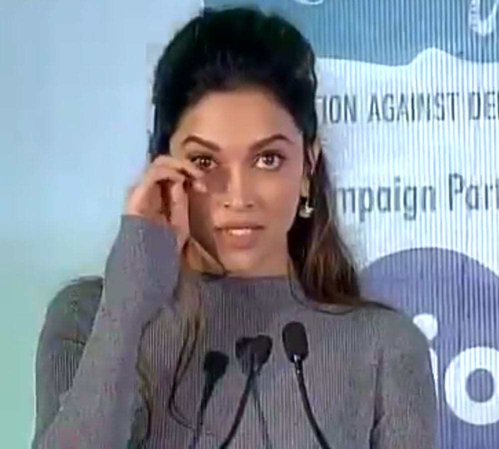 Deepika padukone breaks down in public