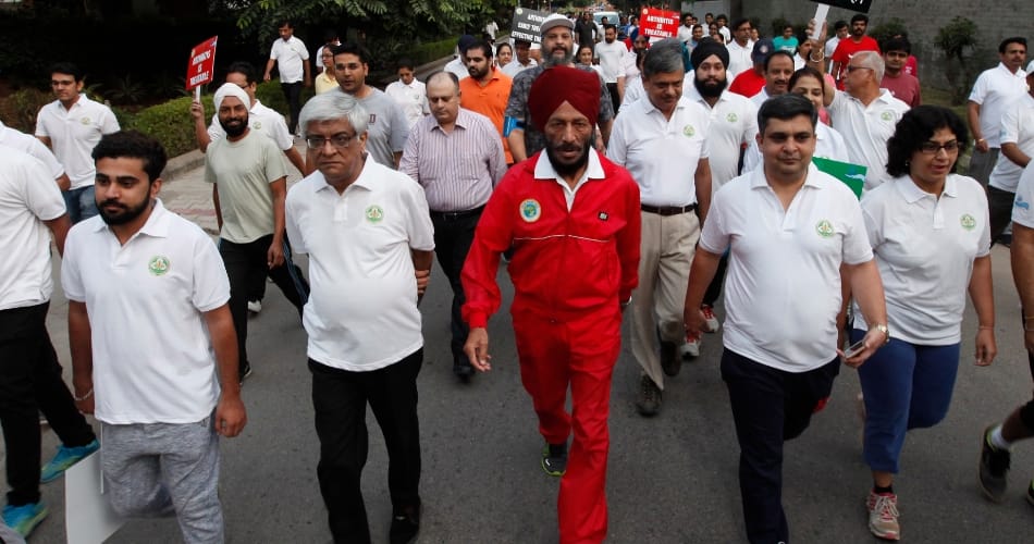 milkha singh running in awareness walkthon on world arthritis day