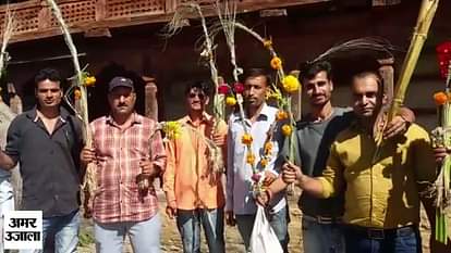 Traditional Gagli war in Dehradun on Dussehra