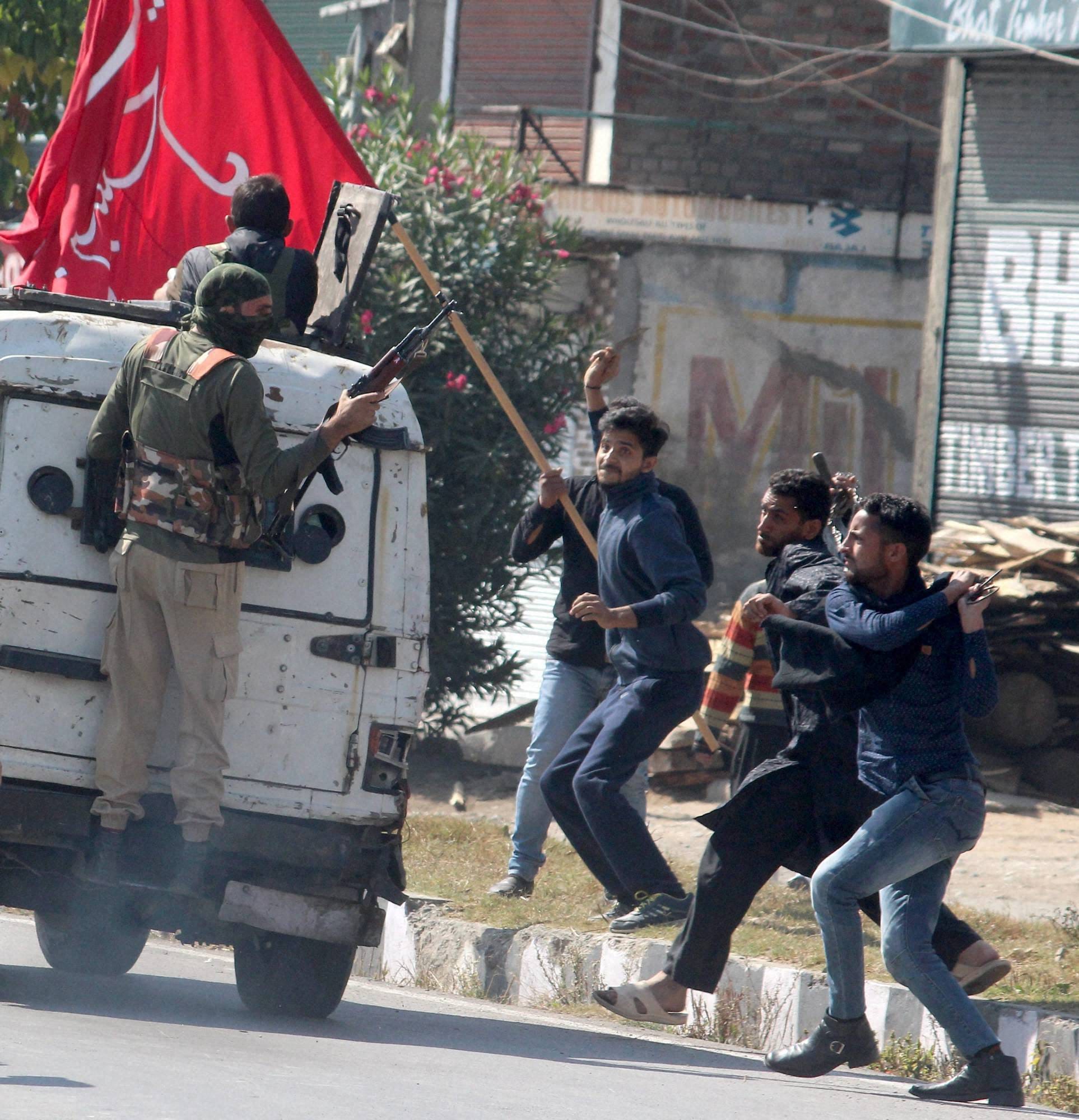 AGAIN VIOLENCE PROTEST IN KASHMIRR