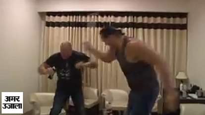 khali beating to foreigner