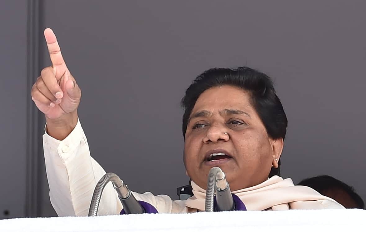 mayawati says PM modi is trying to blackmail people.