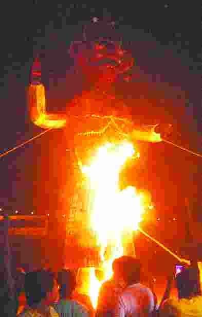 lakshma k e haath