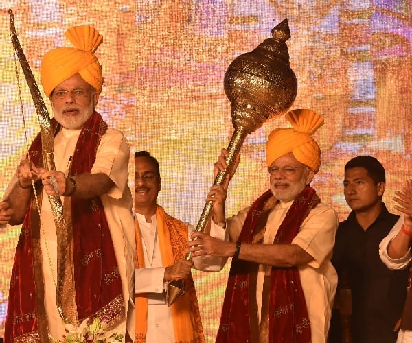 narendra modi in lucknow pics.