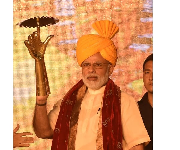 narendra modi in lucknow pics.