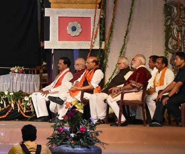 prime minister narendra modi in lucknow on vijay dashmi.