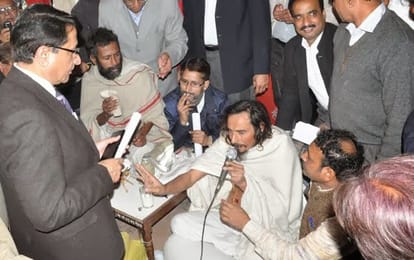 gorakshan andolan pramukh sant gopal das upltimatum to narendra modi govt