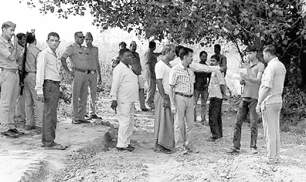 SP leader seized the road and began to fire