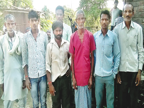 Tavera overturn a death, six injured