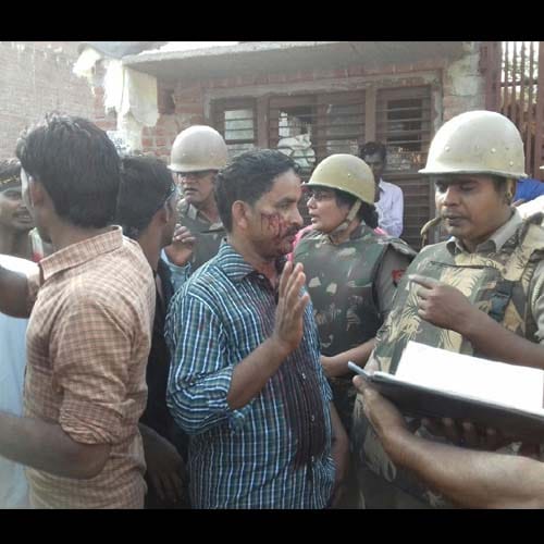many injured of two community's in UP's Bareilly
