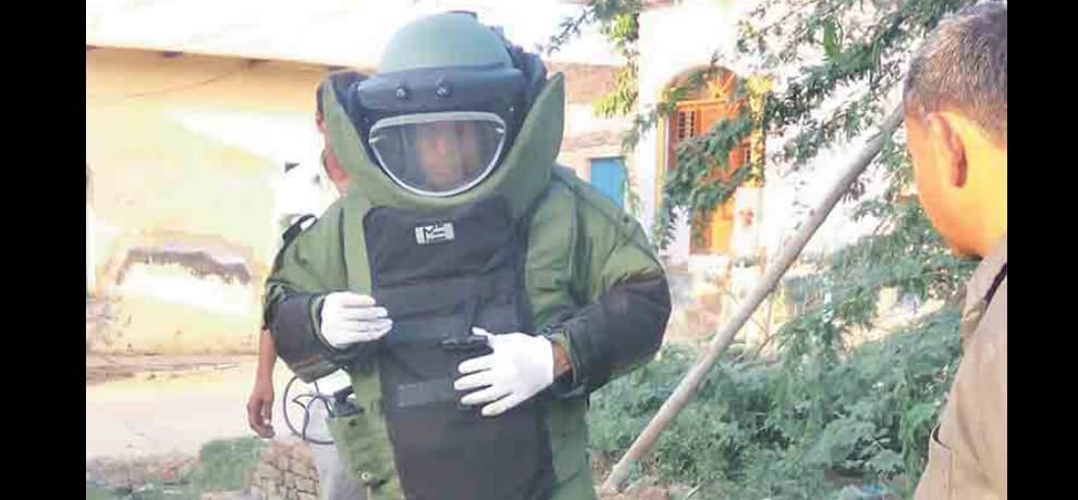 palwal woman made bomb to explode ex lover, this is how she caught