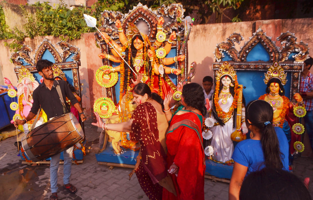 Devotional atmosphere of the city