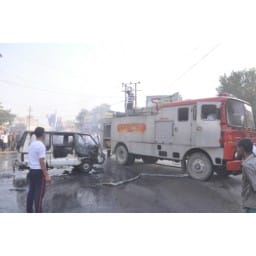 Fire in Van, Jhajjar, Driver closed in van, Jhajjar